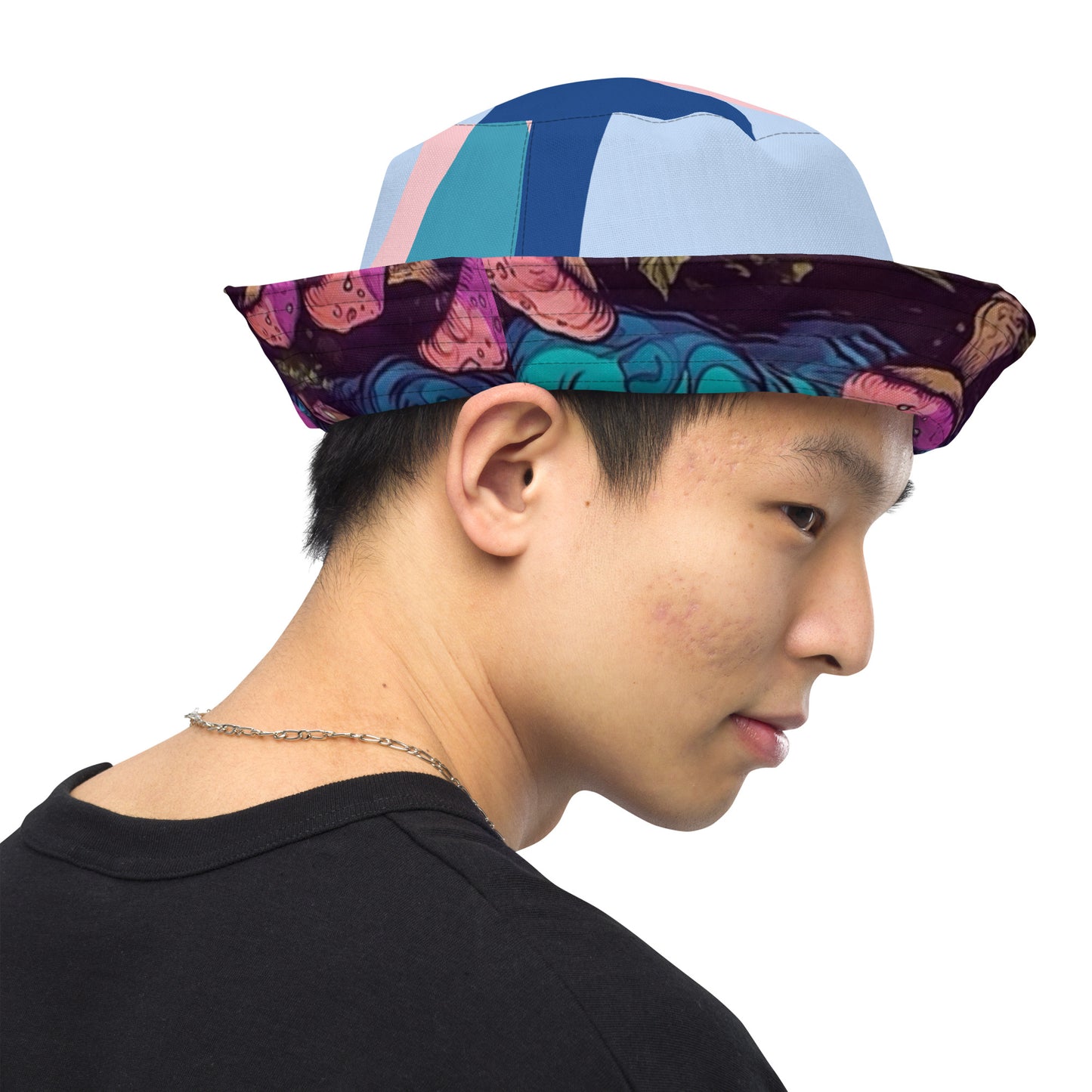 Reversible bucket hat